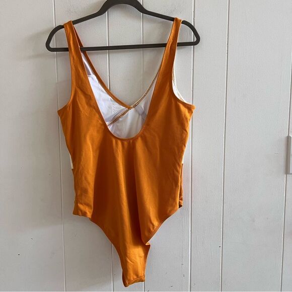 Cupshe One Piece Bathing Suit NWT - Picture 8 of 9